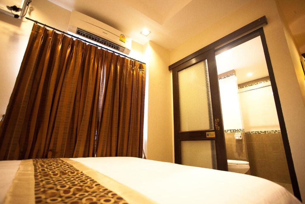 At Home At Chiang Mai Phòng bức ảnh